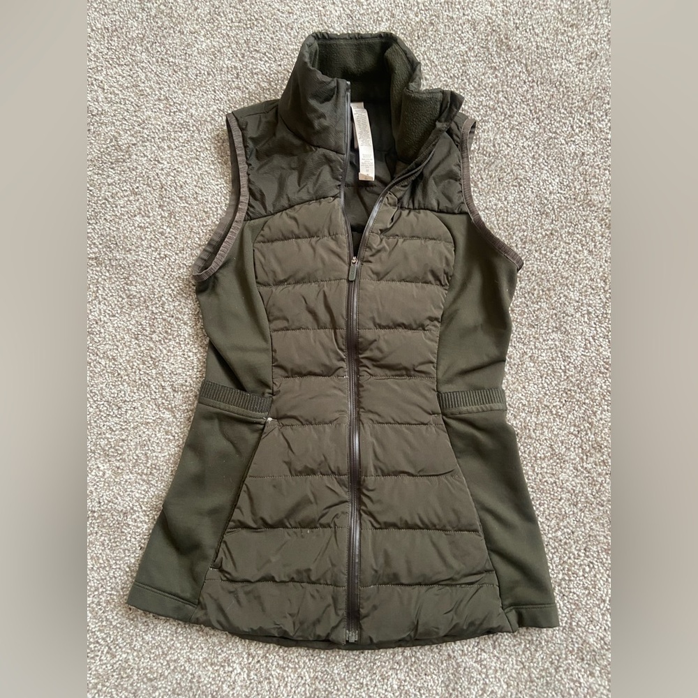 Lululemon Down For it All Puffer Vest Size 2